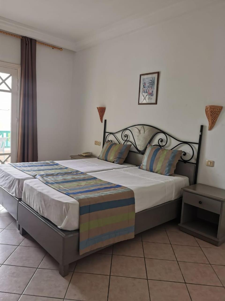 Hotel Diar Yassine Midoun Luaran gambar