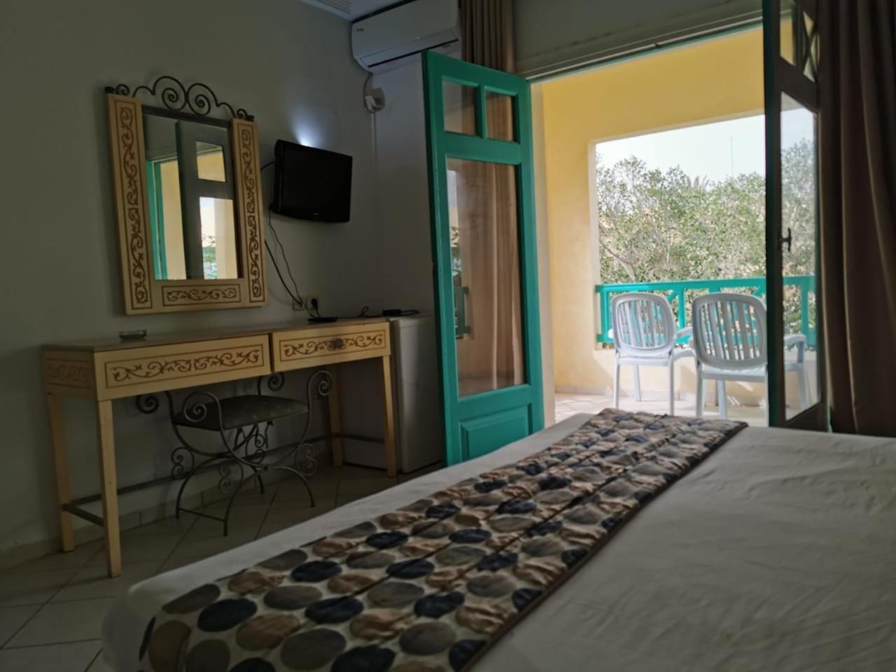 Hotel Diar Yassine Midoun Luaran gambar